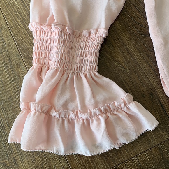 NWT Tahari crew neck long sleeve blouse in soft shell color - Picture 2 of 6